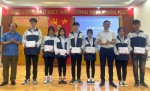 Bế giảng lớp Bồi dưỡng nhận thức về Đảng cho học sinh Trường THPT Chuyên Hà Tĩnh.