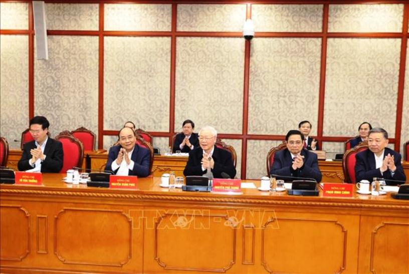 23 hop bo chinh tri